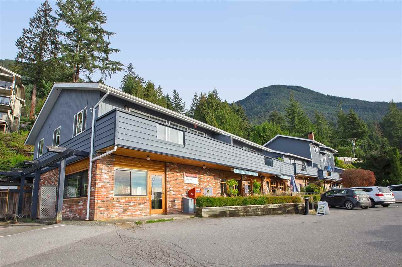 35 Kelvin Grove Wy