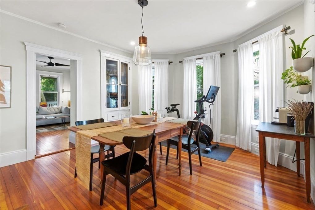 253 E Cottage #1
