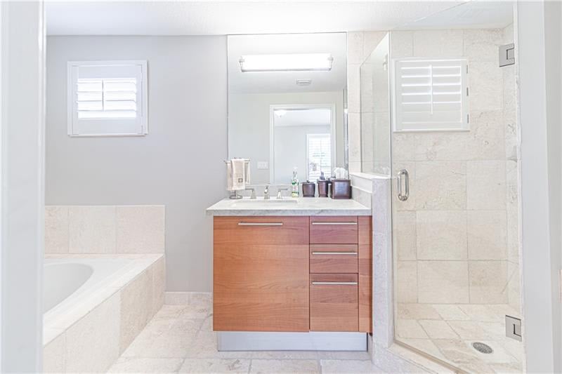 1312 NE 2nd St Unit #1312
