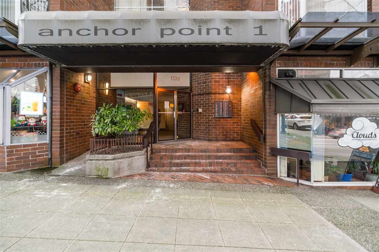 423-1330 Burrard St