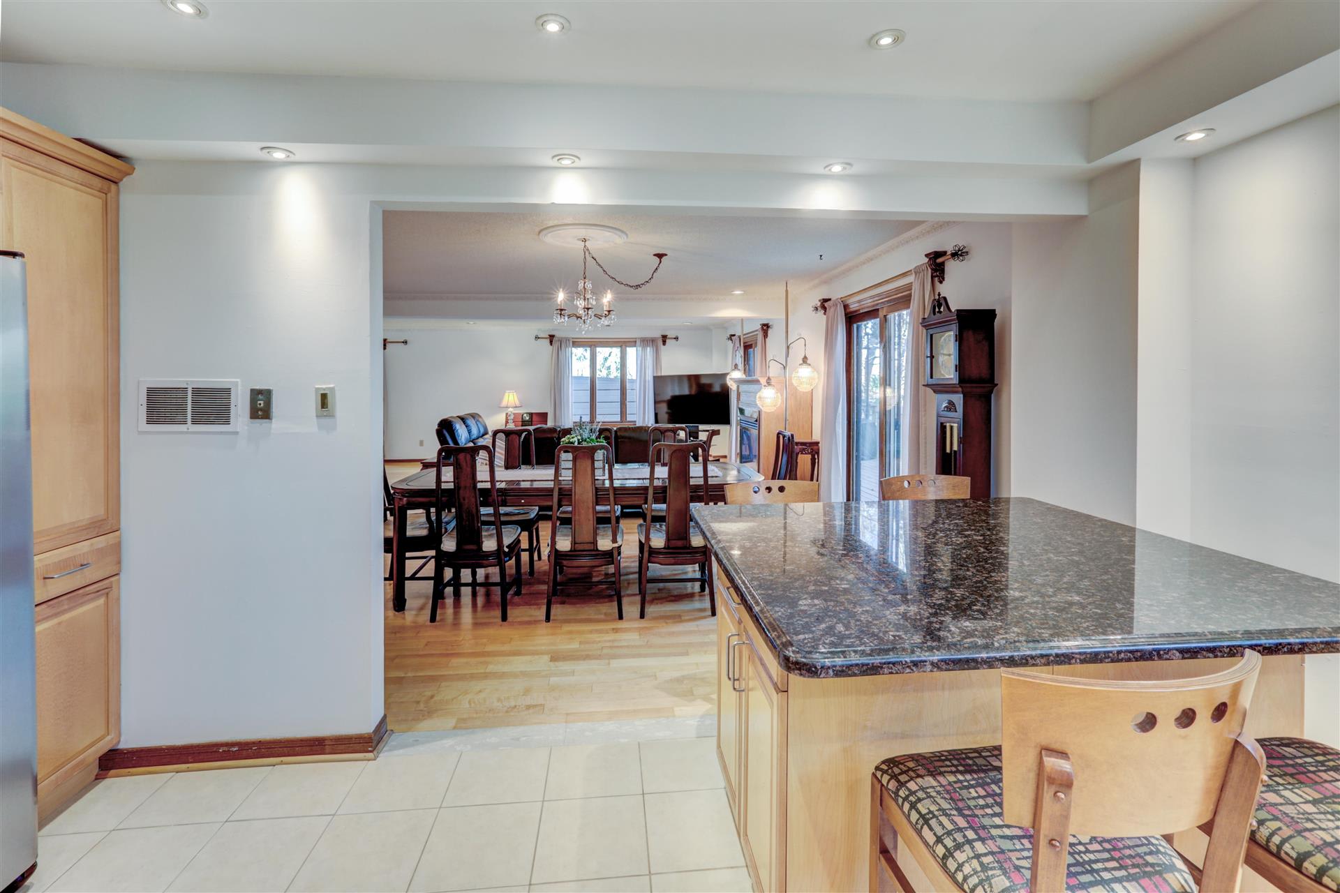 373 Morningside Ave