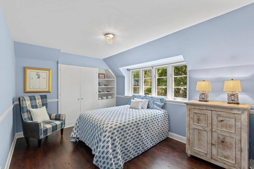 1628 W Old Mill Road