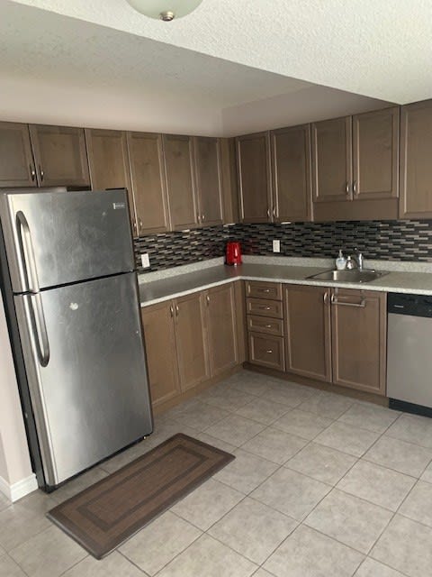 55 Mooregate Cres, Unit 11B