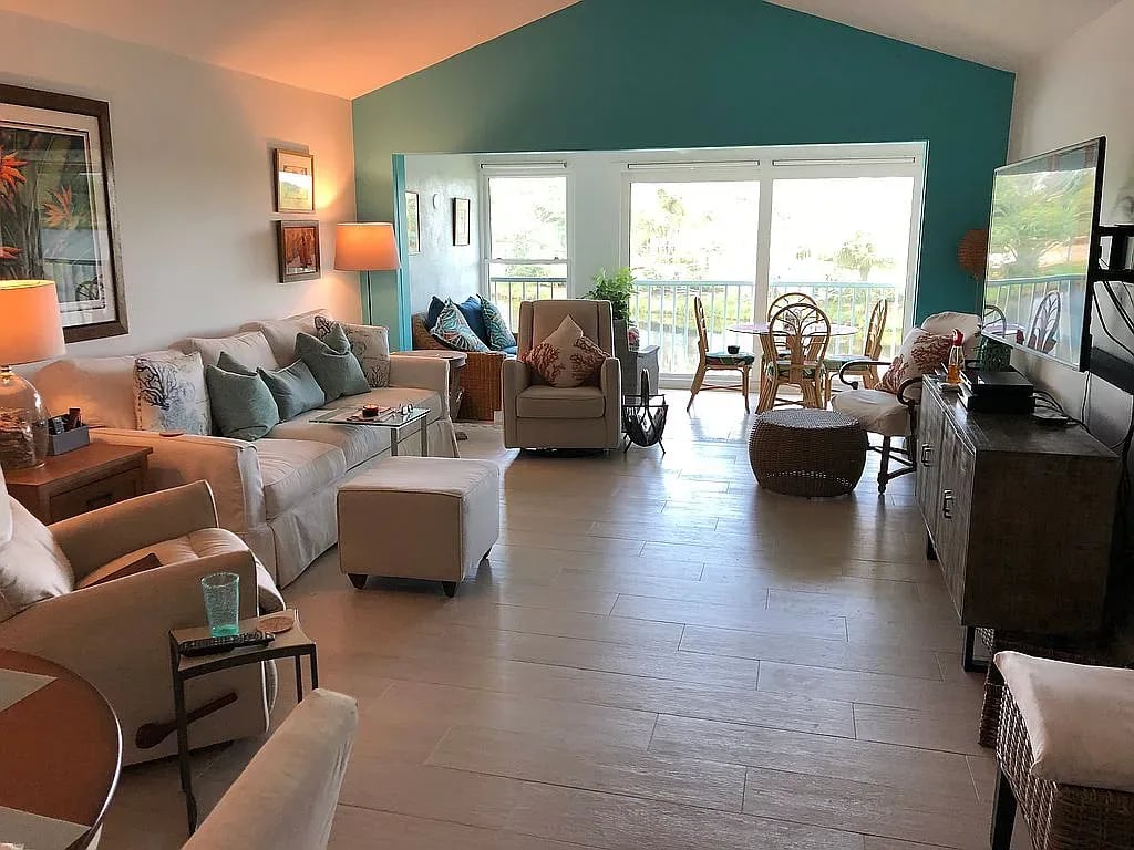 709 Estuary Dr