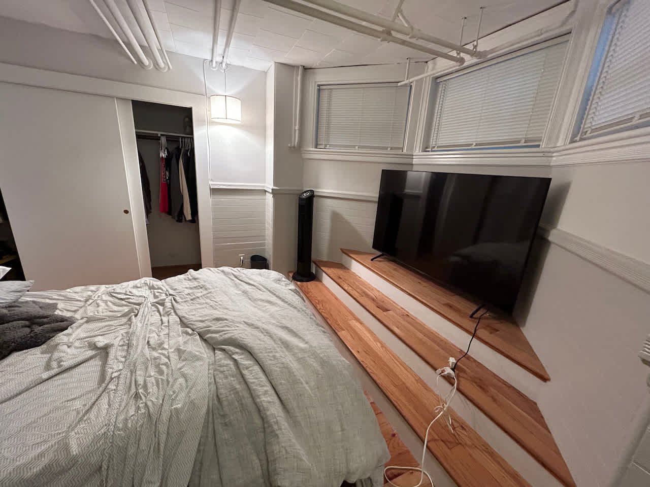 Fairfield @ Marlborough Street 1 Bed - Private Entry and Semi-Private Patio! available AUGUST! 