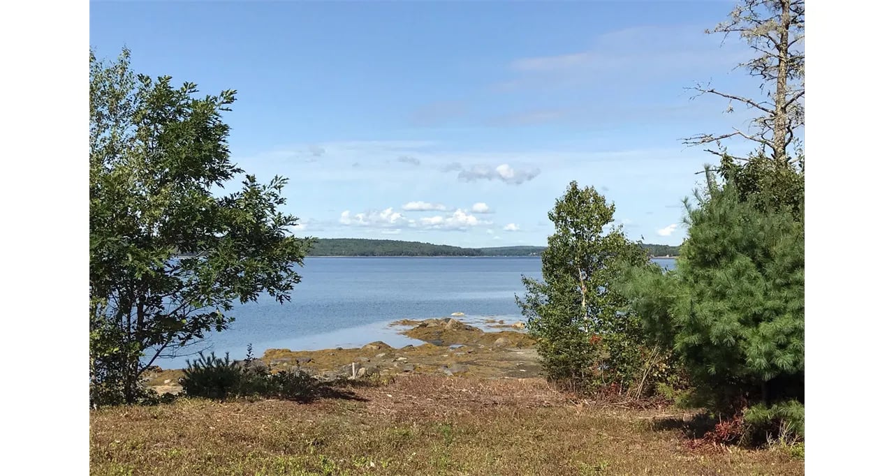 Home For Sale – 1009 Bayside Road, Trenton, Maine 04605