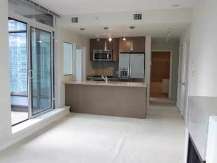 802-1211 Melville St