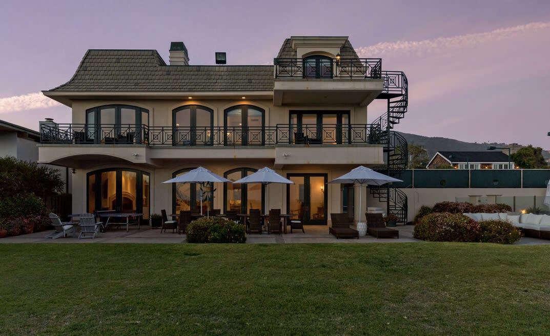 SUMMER LUXURY LEASE