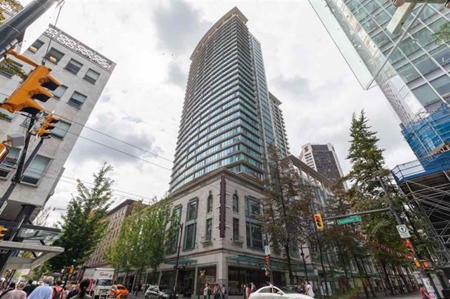 1815-610 Granville St