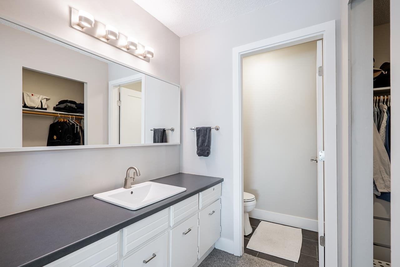 2076 Purcell Wy