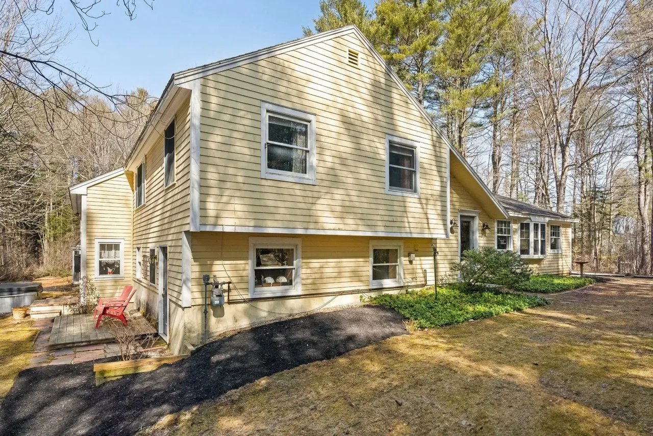 Newly Priced: 31 Stony Brook Lane, Yarmouth, ME 04096 – $699,000