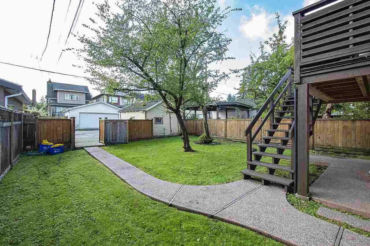 2736 W 41st Ave