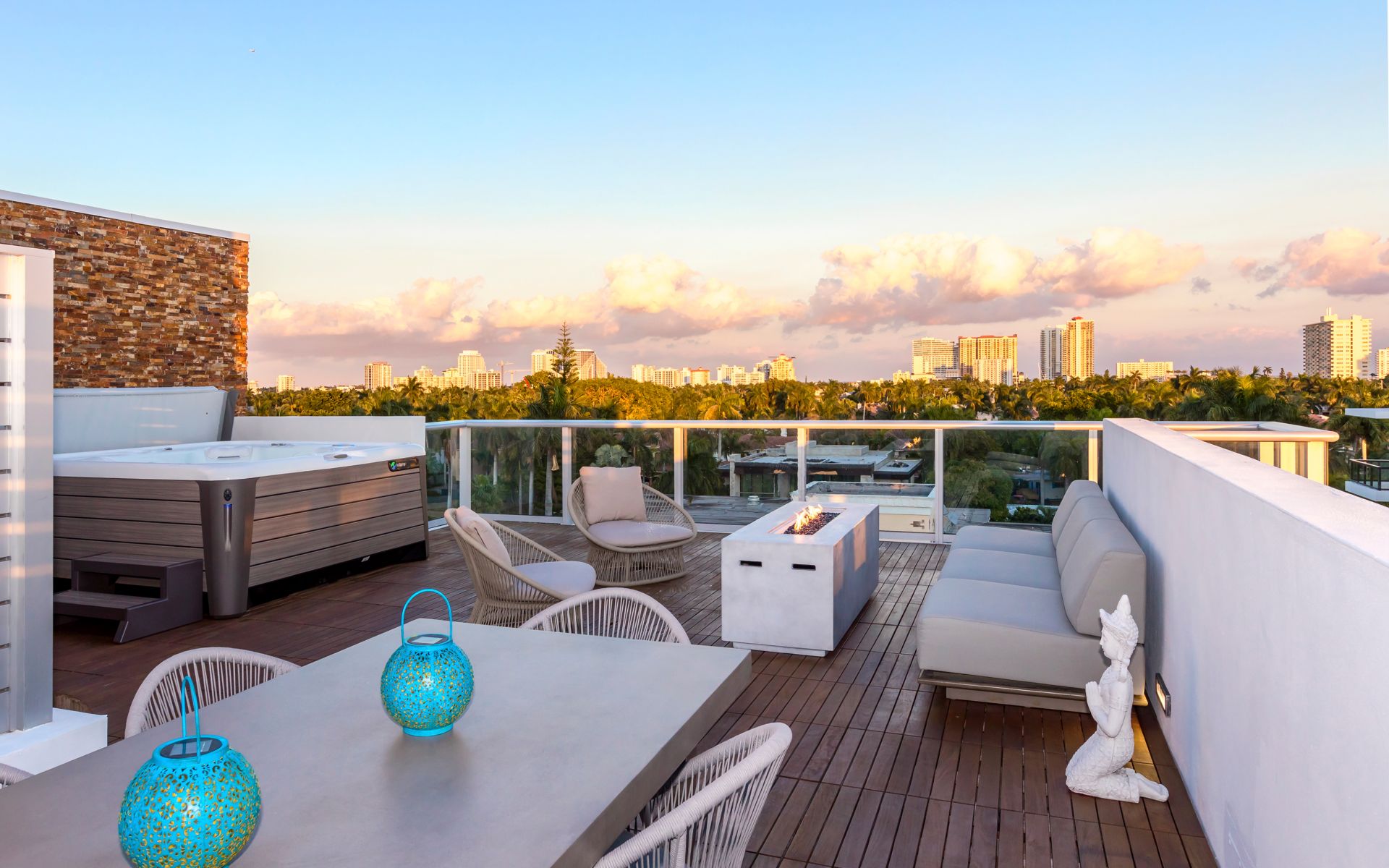 31 Isle Of Venice Dr Unit: 301