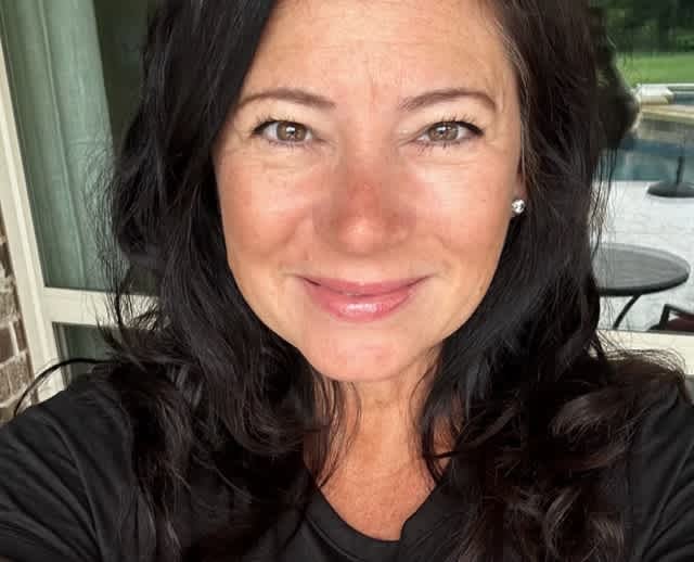 Jennevi Sambrano LLiev - Texas real estate agent