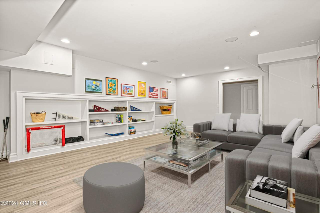 31 Anderson Rd