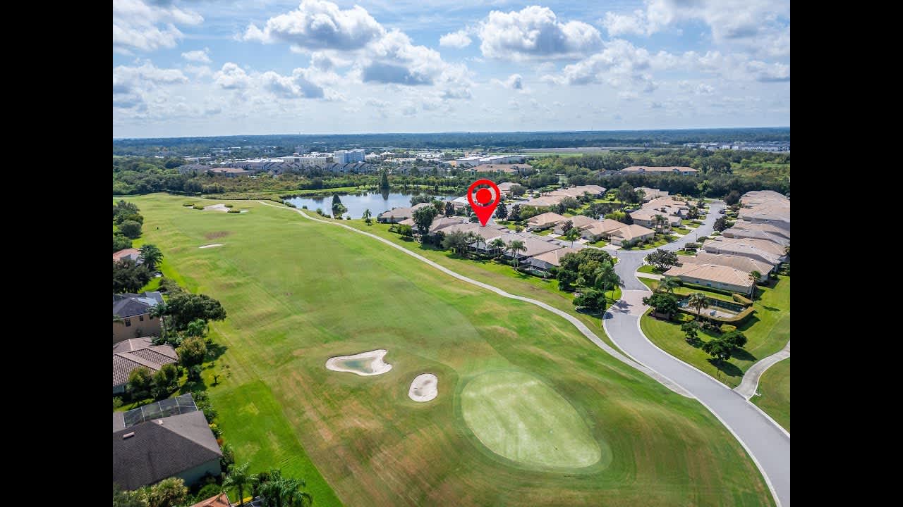 Grassland's Golf Home For Sale in Lakeland, FL on the 13th hole