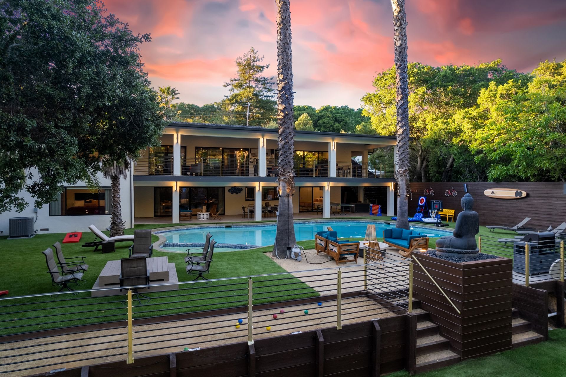 Stunning Modern Retreat
