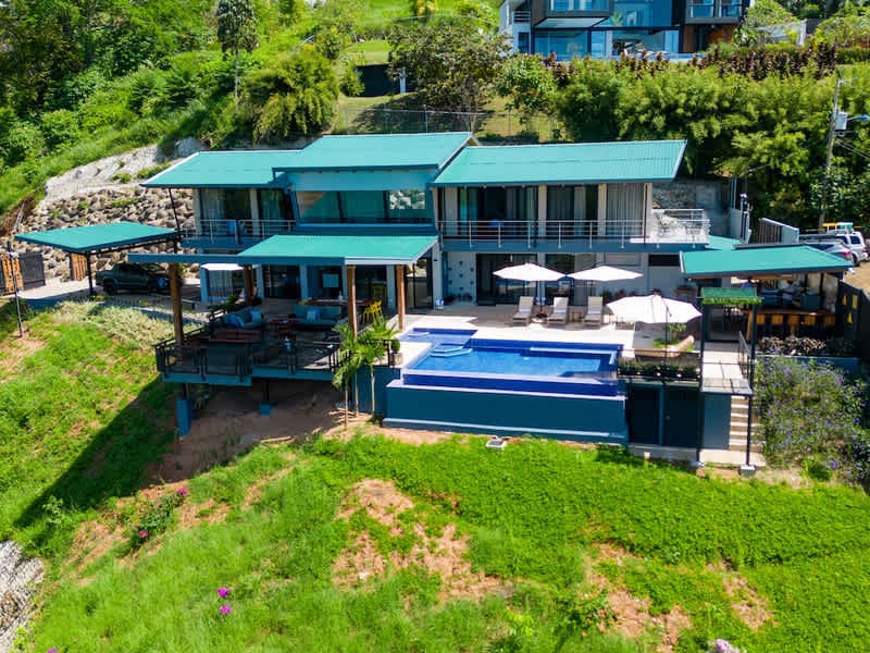  Casa MK, a stunning 5-bedroom Ocean View Home