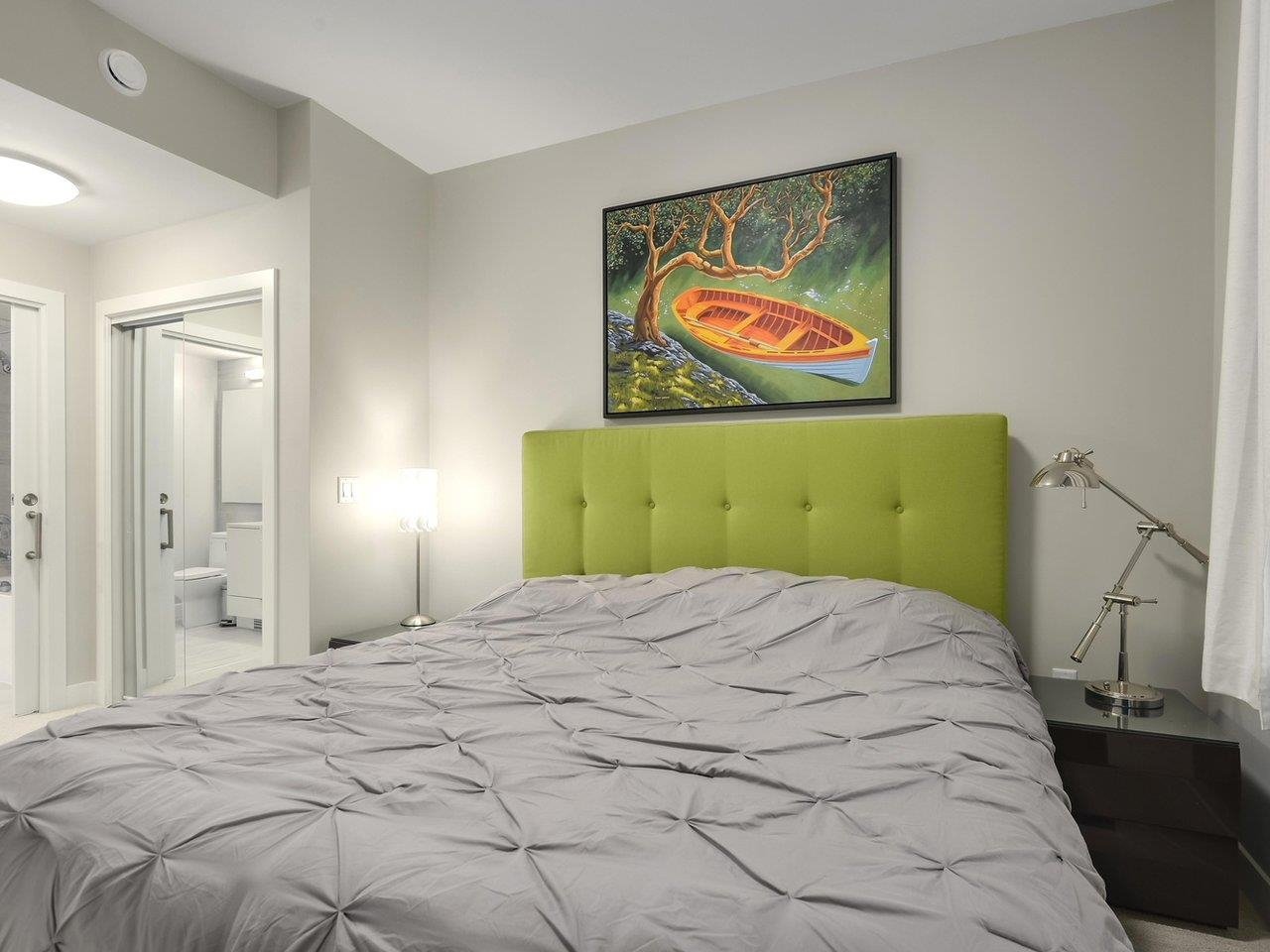 1402-8761 University Cres