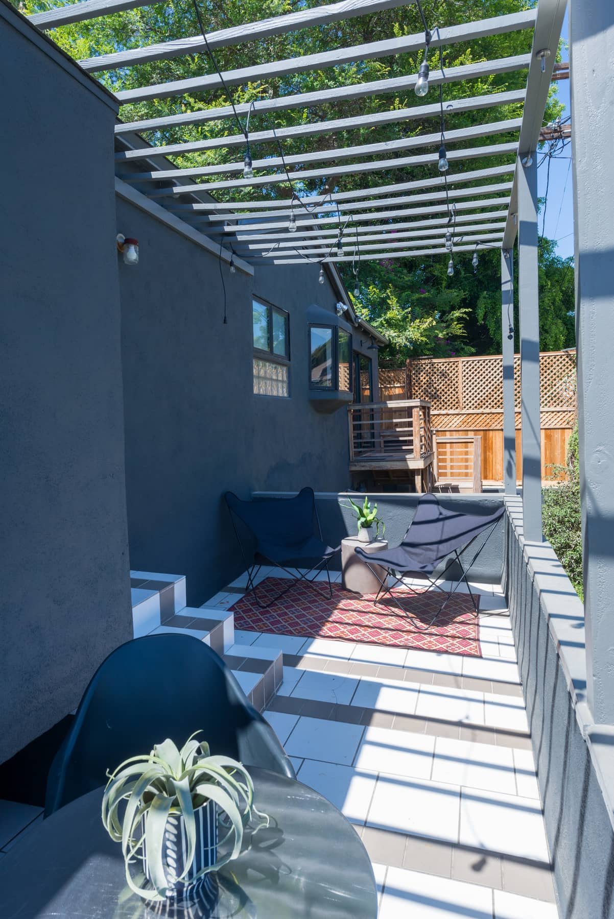 Silver Lake Hide-Away with Views and Guest Suite!