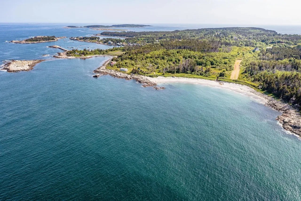 New Listing: 83 North Road, Matinicus, ME 04851 – $1,100,000