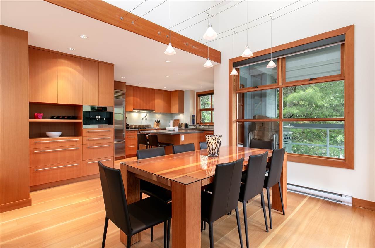 1-3502 Falcon Cres