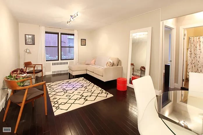 54 E 8th St APT 1F