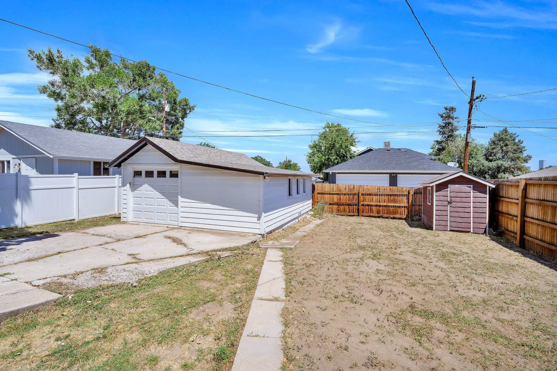 1539 W Dakota Avenue