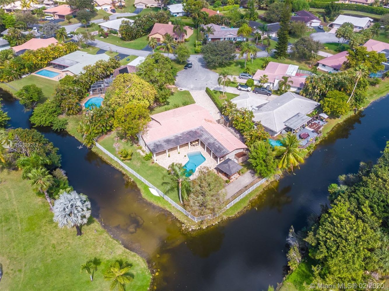 10170 NW 43RD ST