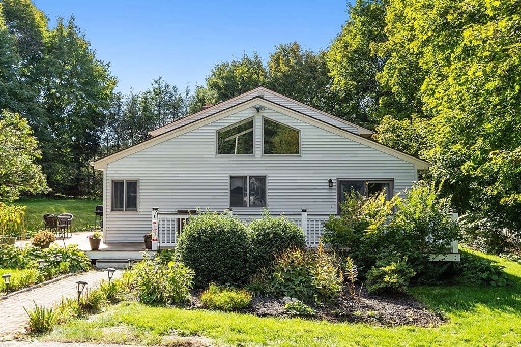 30 Preston Ave