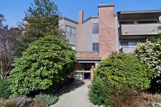 317-206 E 15th St