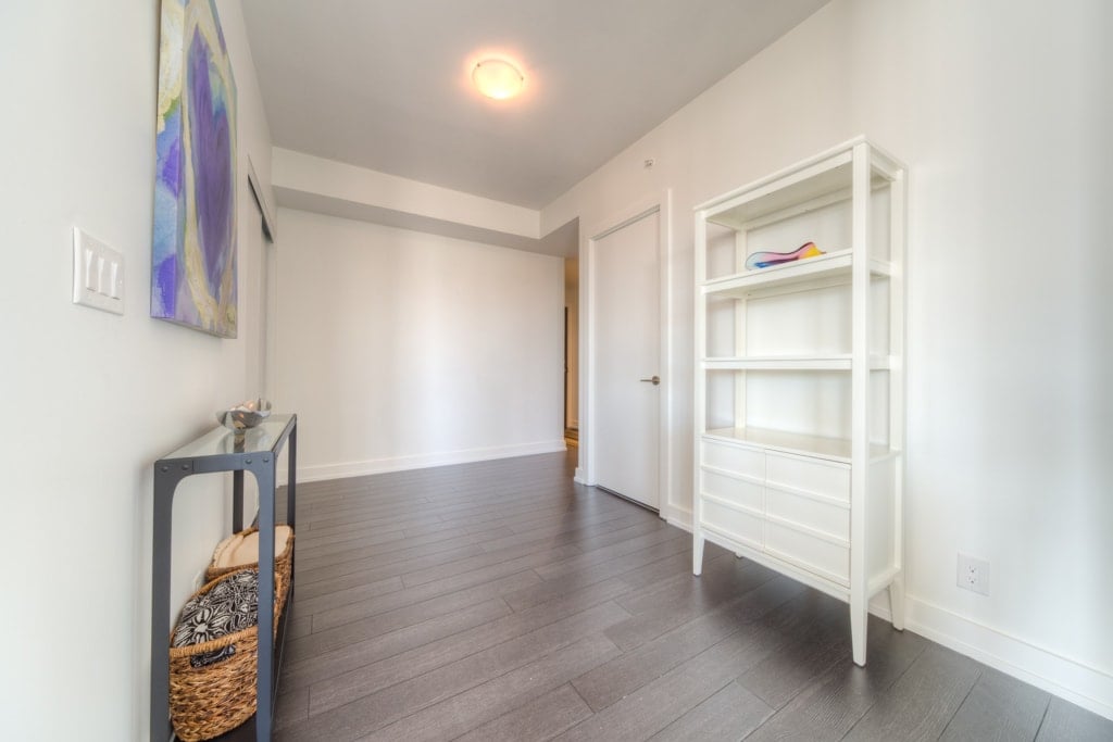 FOREST HILL CORNER SUITE