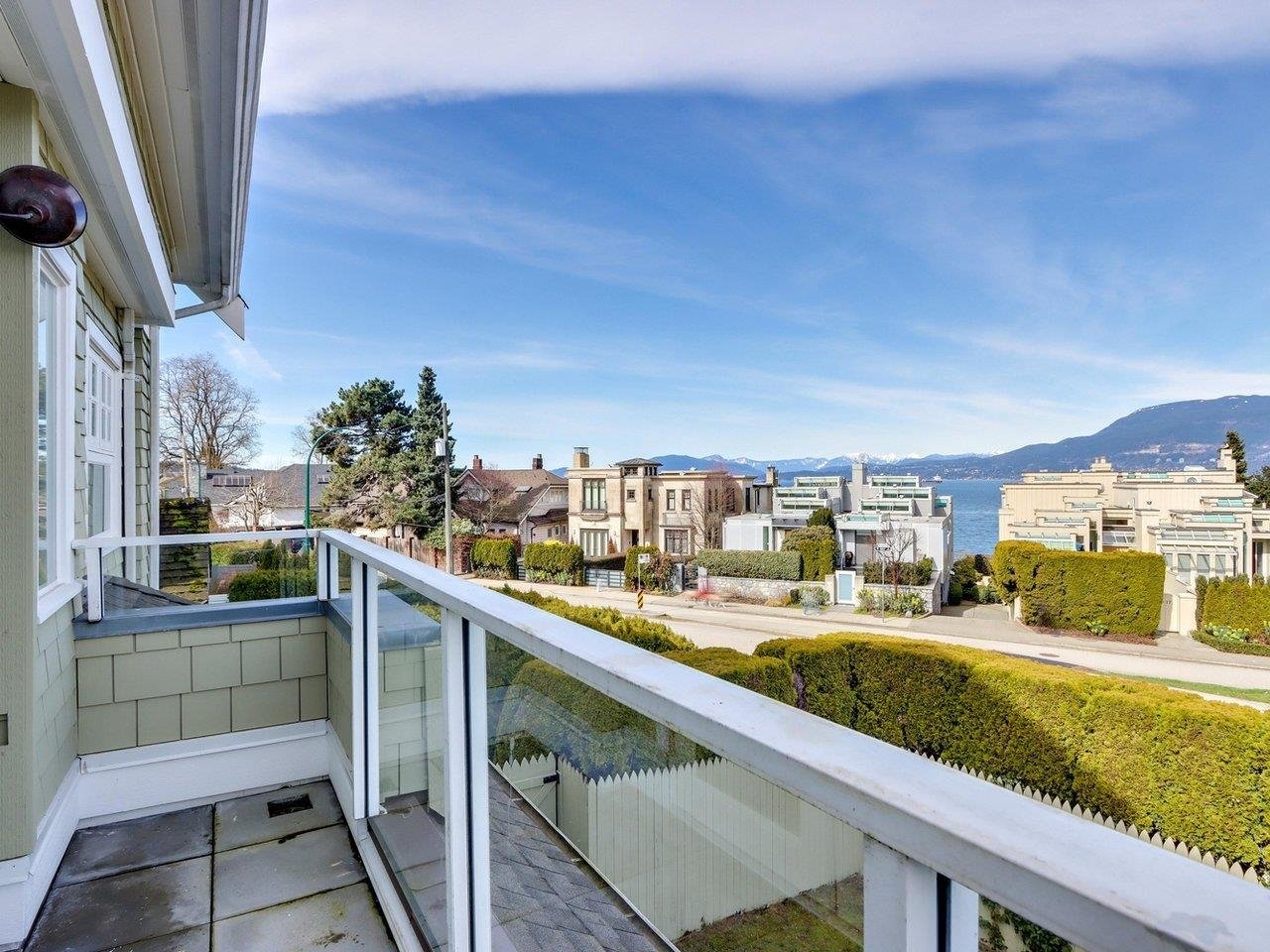 2602 Point Grey Rd