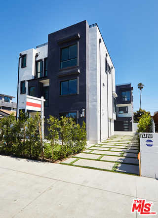 2022 S CURSON AVE