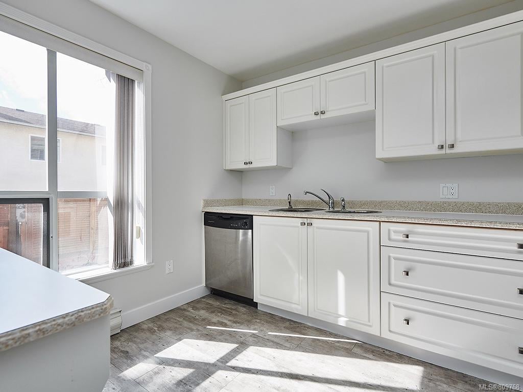 308-1371 Hillside Ave