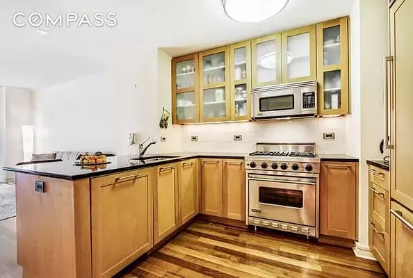 200 West End Avenue Unit: 4B