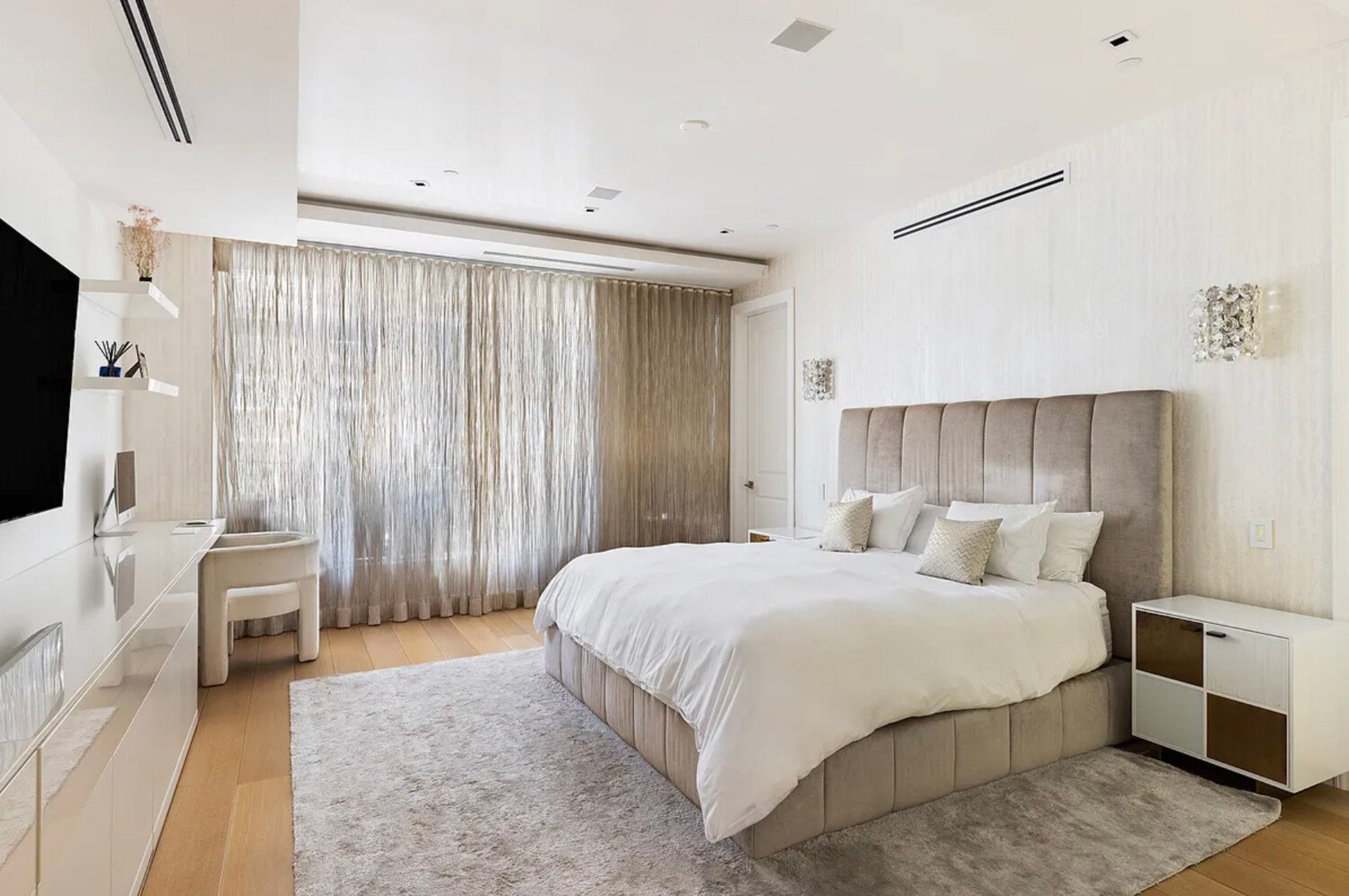 9 East 16th Street, Apt 6A