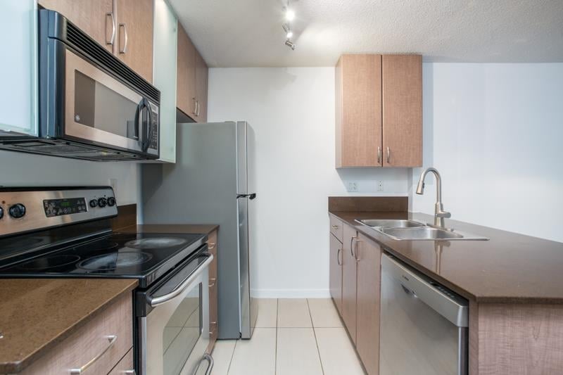 401-909 Mainland Street, Vancouver