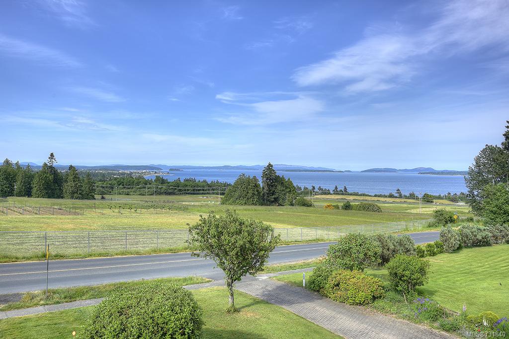 2039 Lowe Rd, North Saanich