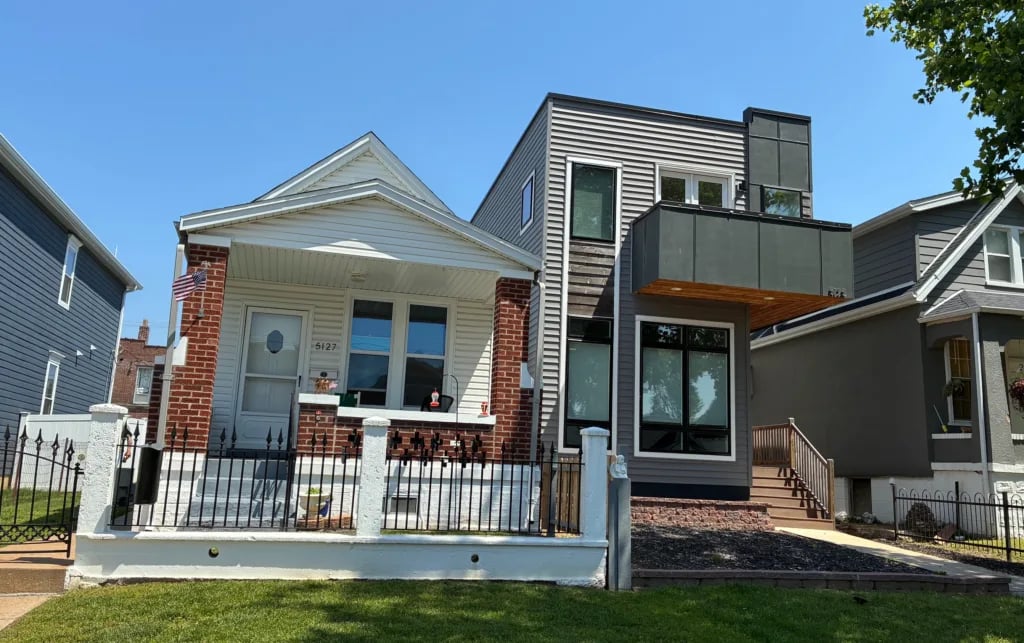 Neighbors on The Hill consider forming a historic district
