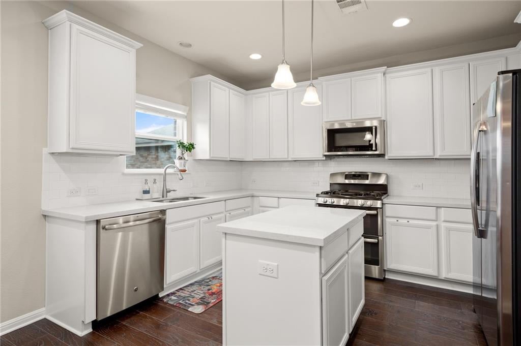 11516 Reading Way