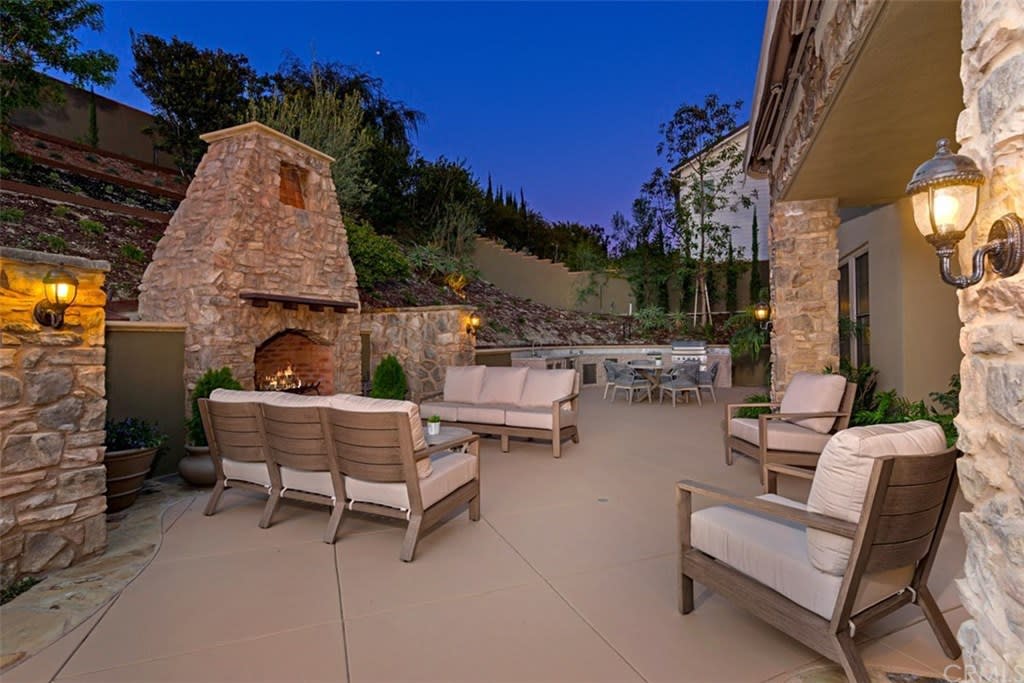 25251 Mustang Drive