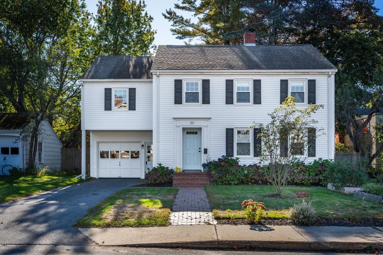 New Listing: 20 Cottage Farms Road, Cape Elizabeth, ME 04107 – $995,000