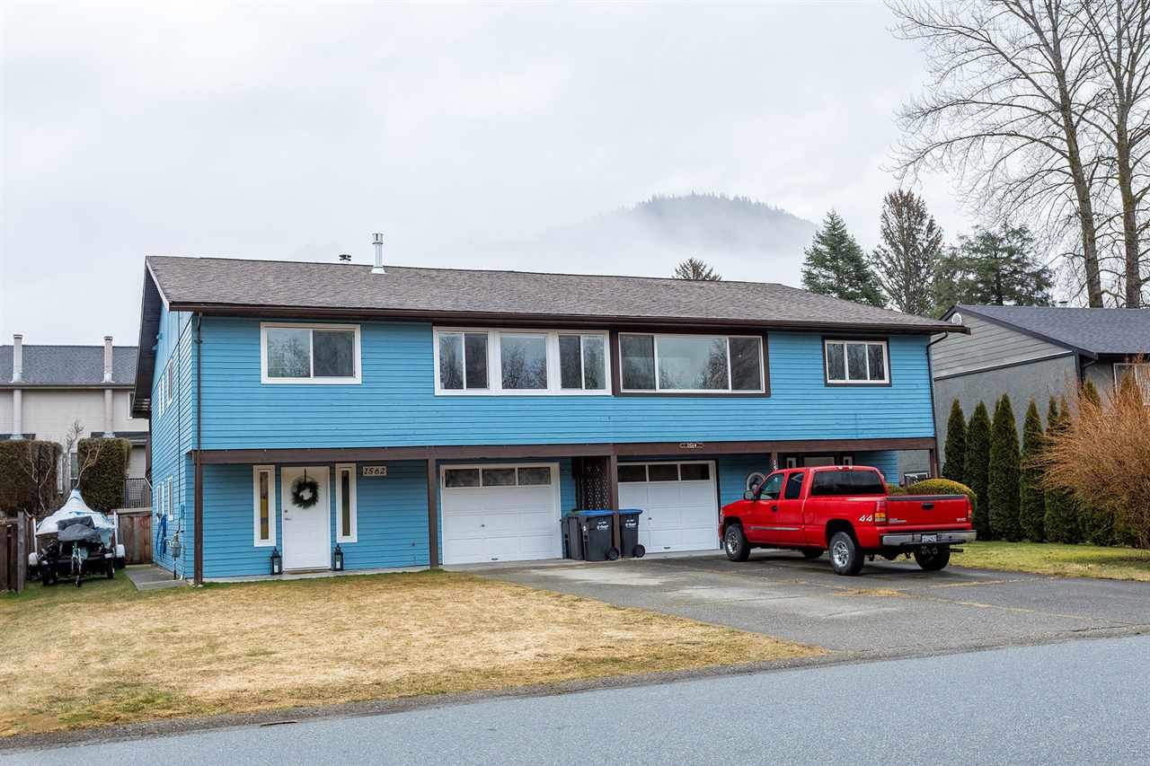 1562 Eagle Run Dr