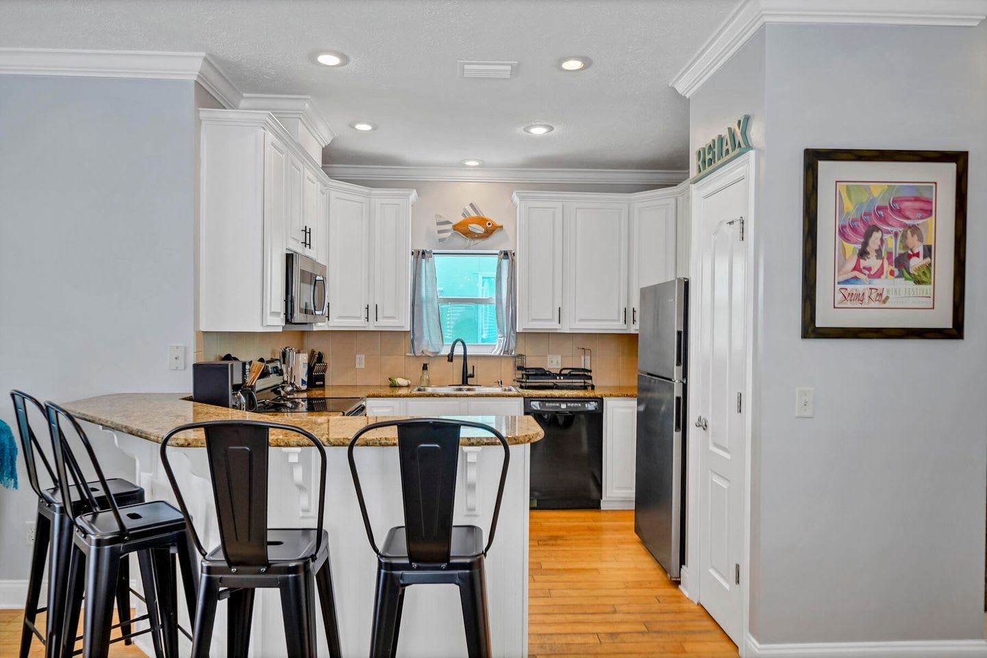 125 Rose Ln
