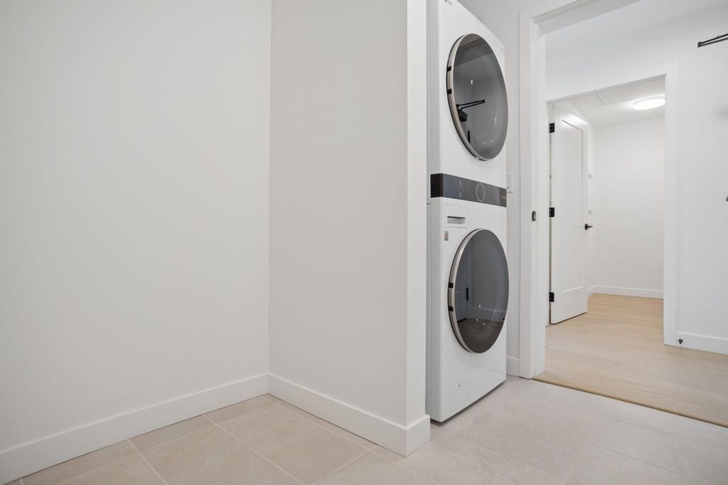 8398 Oak Street 208, Vancouver