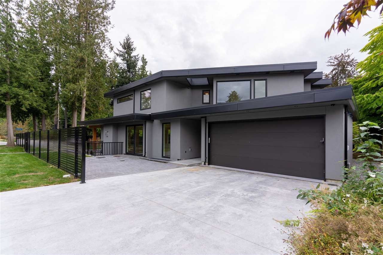 2710 Crescentview Dr