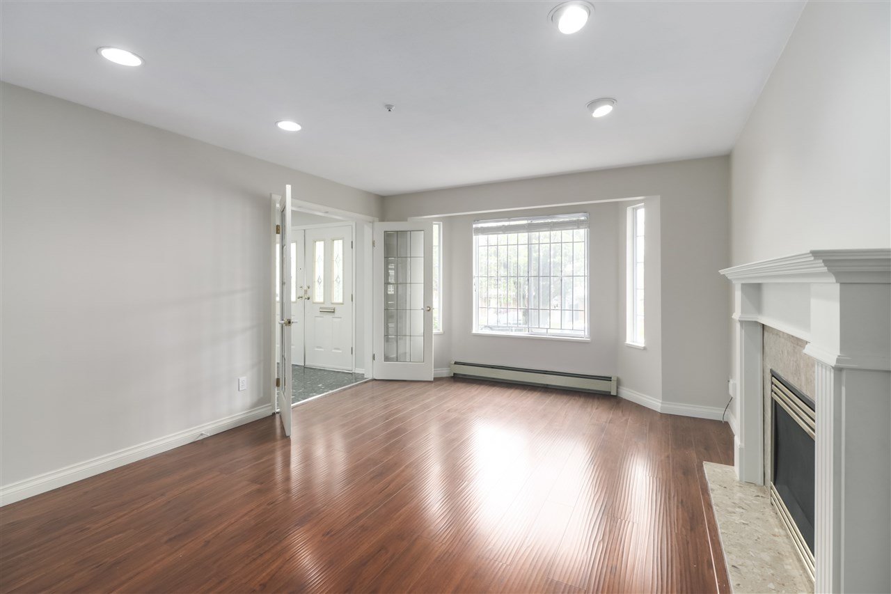 895 E 58th Ave