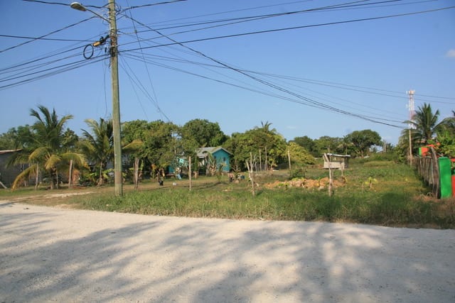 Super large - Street to Street - vacant lot on Mirage road, Ladyville.