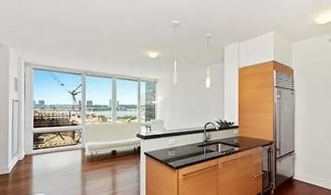 10 West End Avenue Unit: 5E